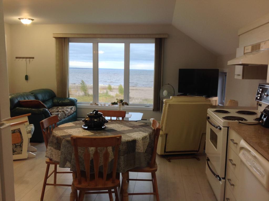 Domaine Sur Une Plage Saint Felicien Exterior photo
